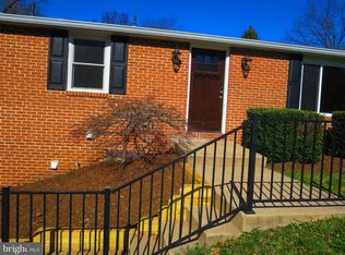 9813 Moyer Rd, Damascus, MD 20872