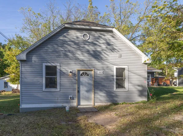 1013 9th Ave E, Menomonie, WI 54751