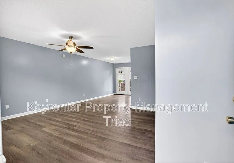 1608 McPherson St — Photo 8