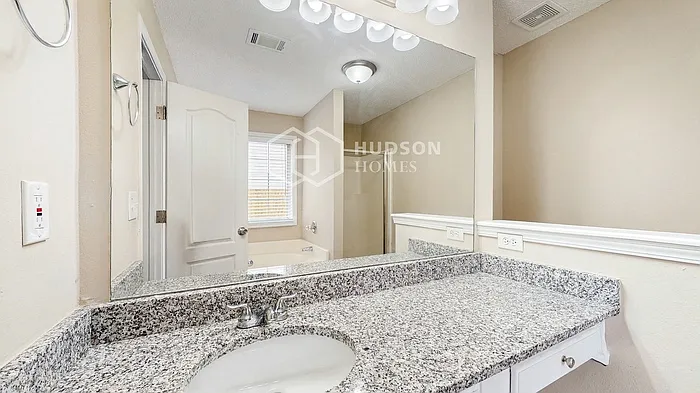 5238 Walnut Ct — Photo 12