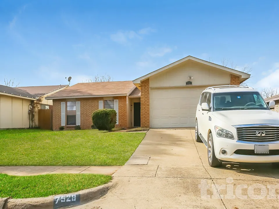 7528 Four Winds Dr