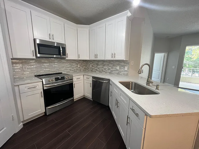 717 Mainsail Dr — Photo 13