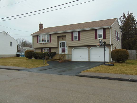 2nd image of 16 Sunnyworth Ln