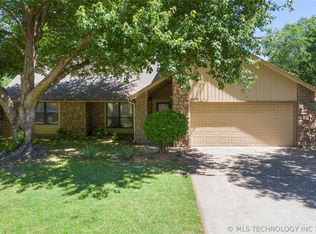 8319 E 107th Pl, Tulsa, OK 74133