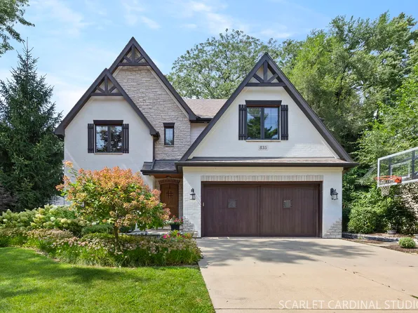 835 S Wright St, Naperville, IL 60540