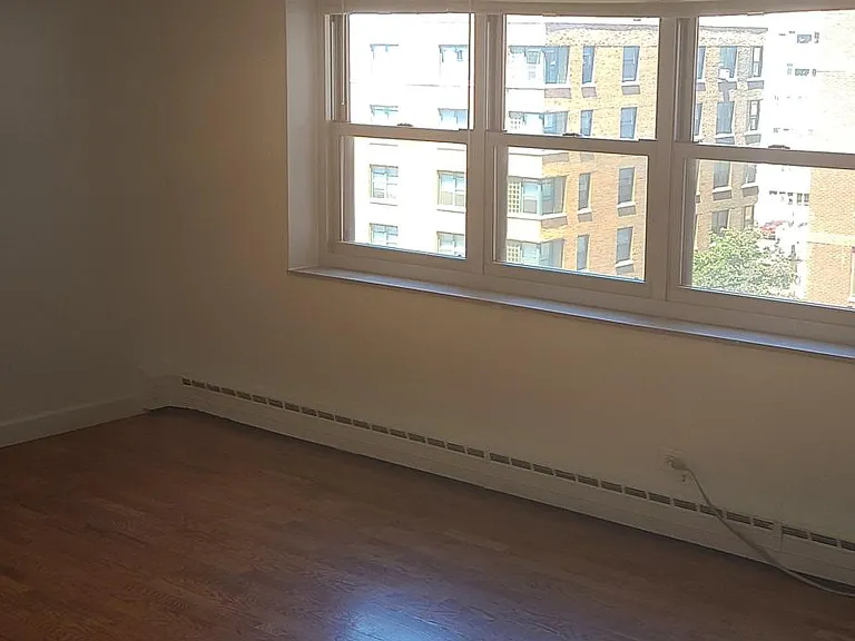 4980 N Marine Dr #832 — Photo 7