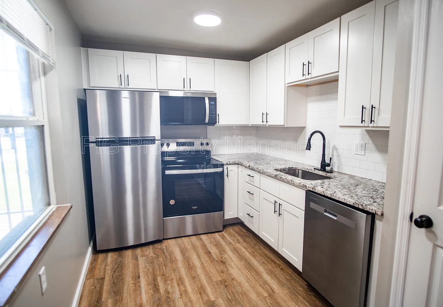 2 bed, 1.0 bath, 777 sqft, $1,300 — Photo 1