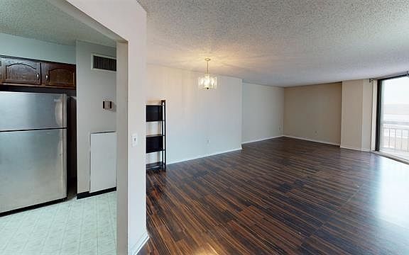4th image of 408 Harmon Cove Tower