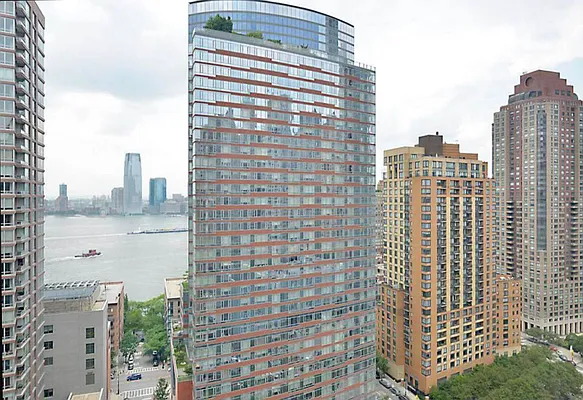 Rented by Level Group | media 7