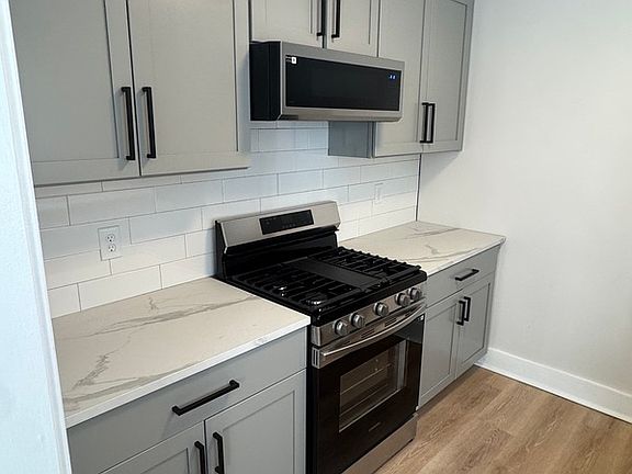 2nd image of 2903 Voelkel Ave APT 6