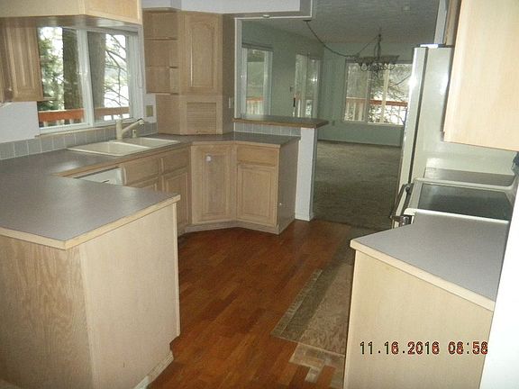 4th image of 14003 N East Newman Lake Dr