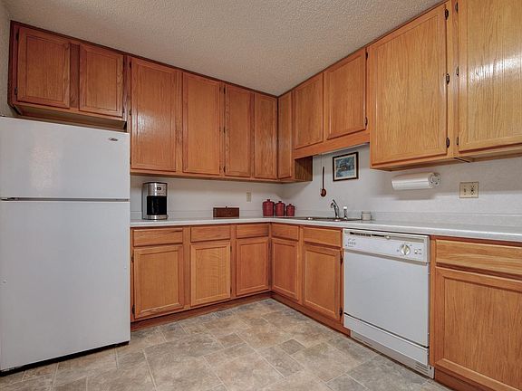 3rd image of 2307 27th St