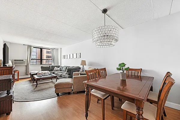 Sold by Compass | media 1