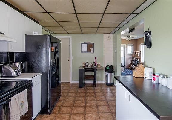 4th image of 4911 51st St