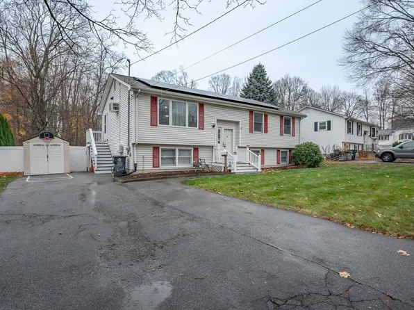 24 Keeley St, Haverhill, MA 01830