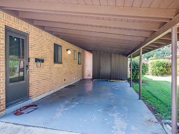 3rd image of 3970 Croydon Rd