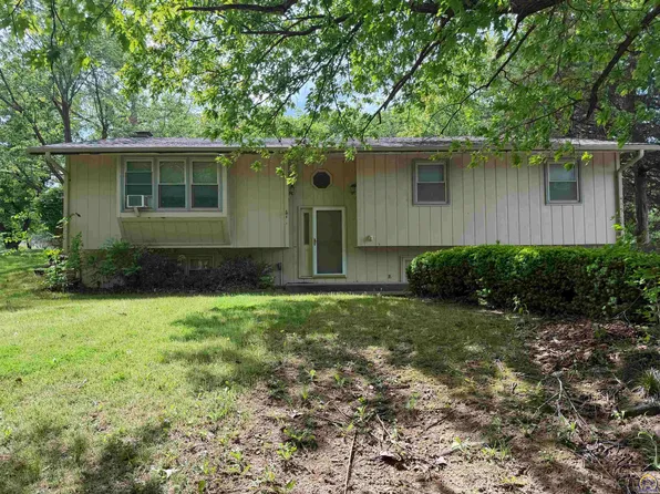 803 Colorado Ave, Holton, KS 66436