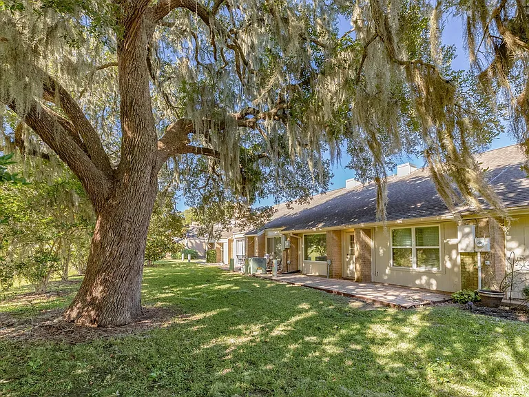 1814 Veranda Dr — Photo 9