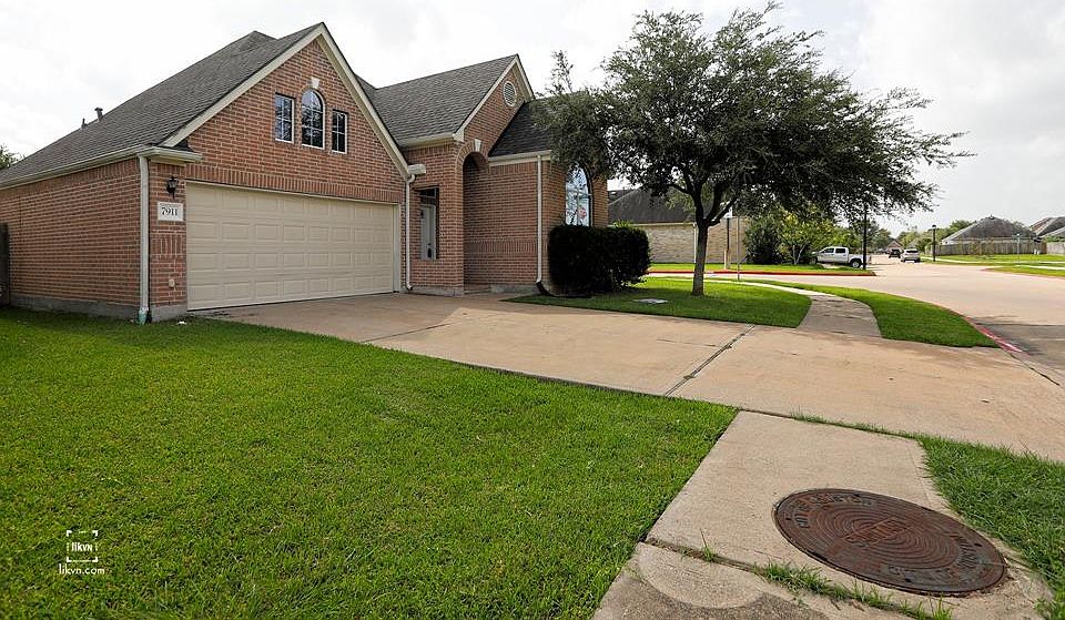 1st image of 7911 Daylilly Creek Dr