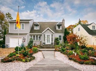 2800 Court St, Bellmore, NY 11710