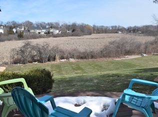 1084 Peppergrove Dr, Brighton, MI