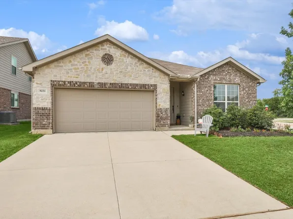 5221 Sea Cove Ln, Denton, TX 76208