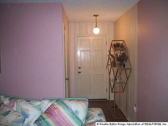 3rd image of 3764 Chris St