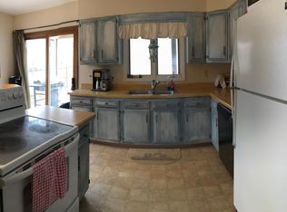 1524 Dodge St, Lake Geneva, WI 53147