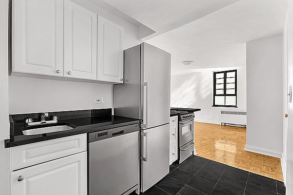 1st image of 310 E 44th St APT 1711