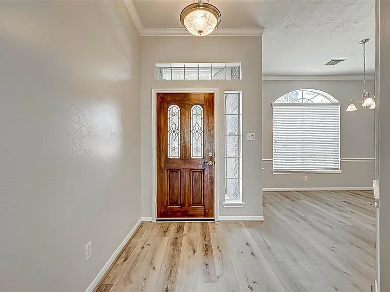23767 River Place Dr — Photo 2