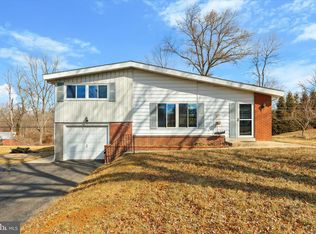 1633 Pulaski Dr, Blue Bell, PA 19422