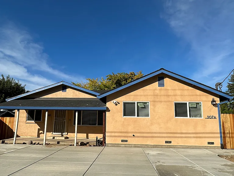 307 Livoti Ave — Photo 29