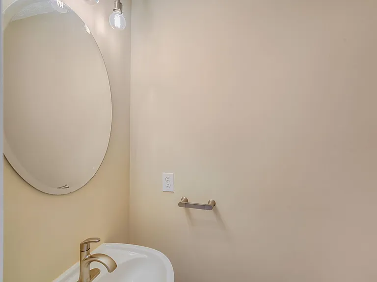 15021 Deshler Ct — Photo 26