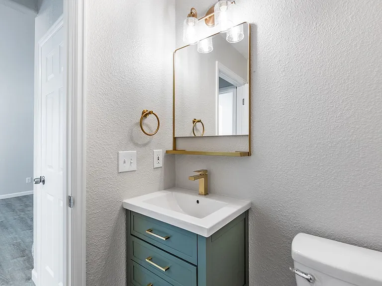 15726 Greenstone Ln — Photo 7