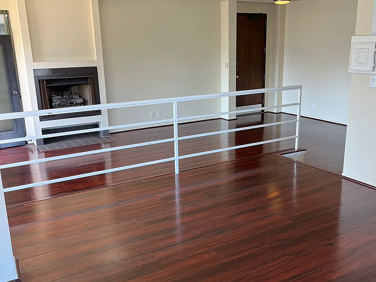 1360 S Beverly Glen Blvd #501 — Photo 12