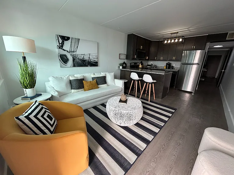 Mar-A-Sol Waterfront Residences — Photo 35