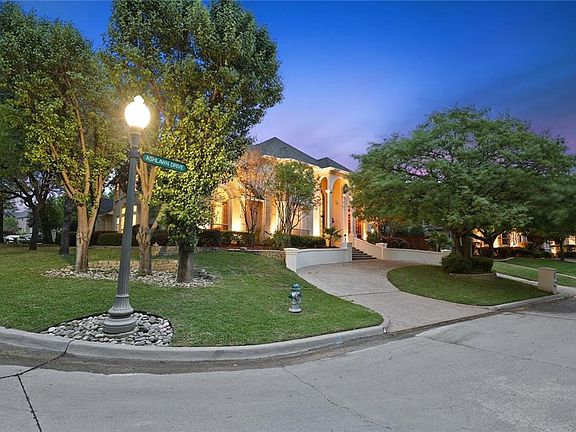 4th image of 1000 Ashlawn Dr