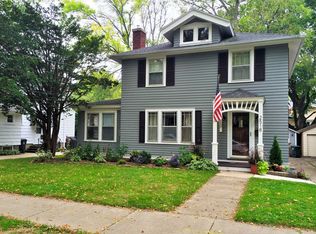 2518 Commonwealth Ave, Madison, WI 53711