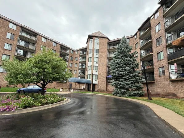 2601 Kenzie Ter APT 528, Saint Anthony, MN 55418