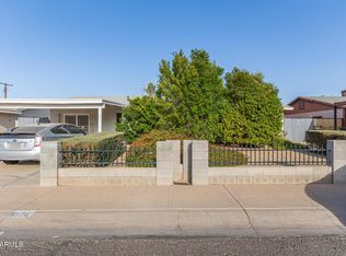 6126 W Earll Dr, Phoenix, AZ 85033