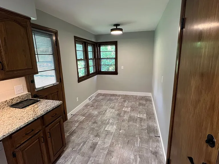 6520 Diana Dr — Photo 4