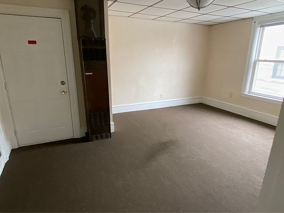 4th image of 12 Summer St #9