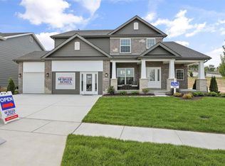 1008 Miremont Dr, Ballwin, MO