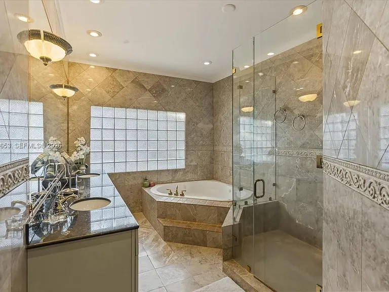 1249 Biscaya Dr — Photo 39