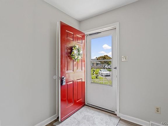 4th image of 3706 Galena Ct