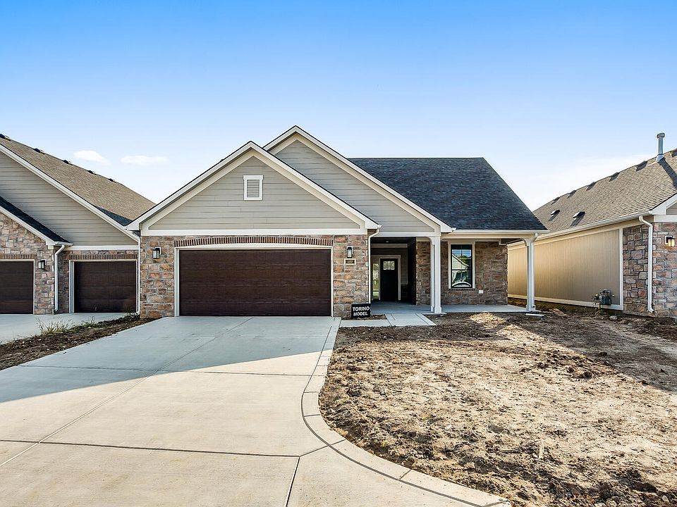 1st image of 1222 N Forestview Ct