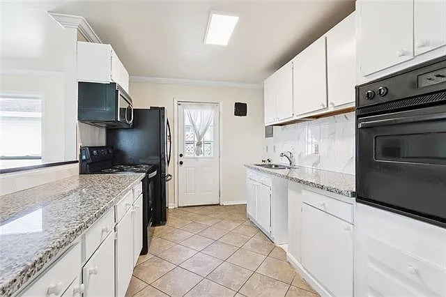 2123 Browning Ln — Photo 4