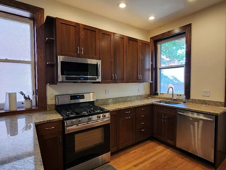6115 Pershing Ave #1 — Photo 2