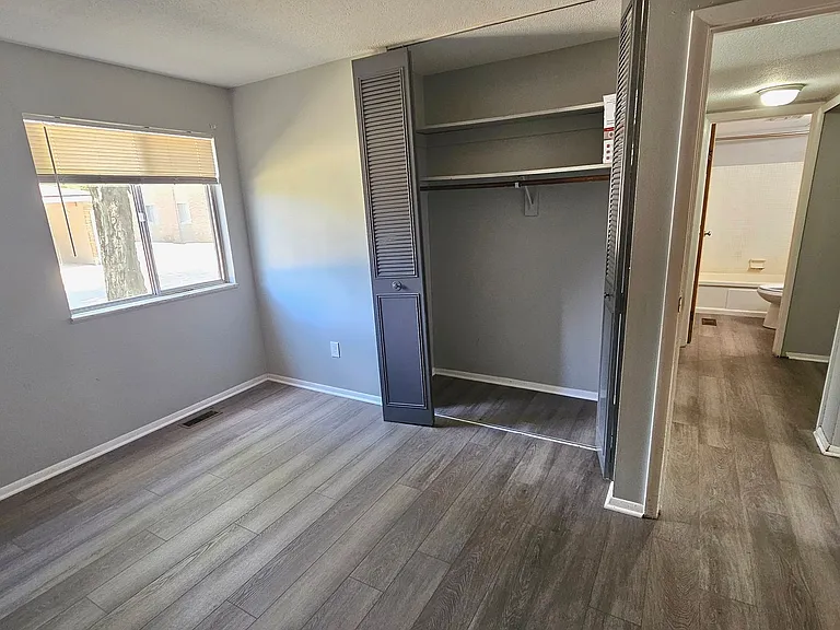 364 Gatewood Rd — Photo 17
