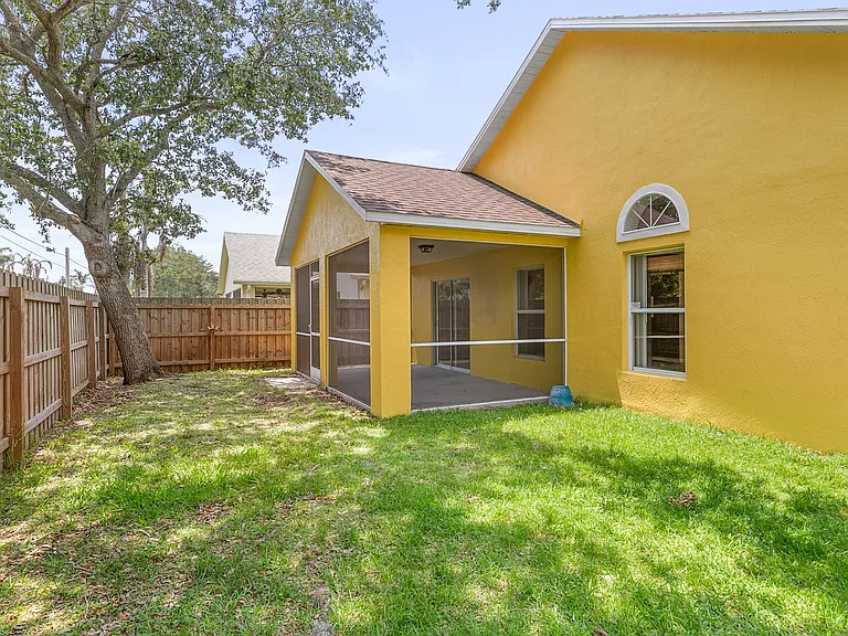 2941 Saint James Ln — Photo 26